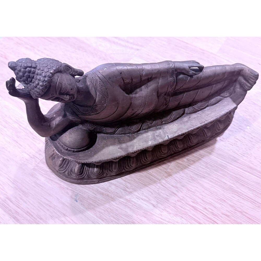 Vintage Thai Bronze Buddha Sculpture – Northern Thai Buddhist Art Object (10.5"